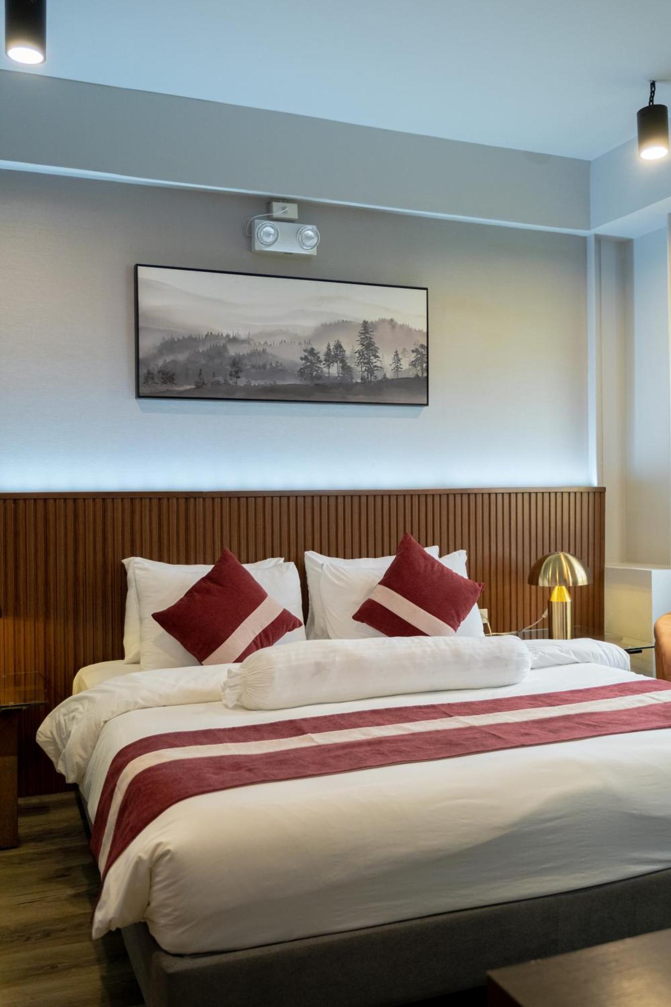 Kekehyu Business Hotel Valencia  Luaran gambar