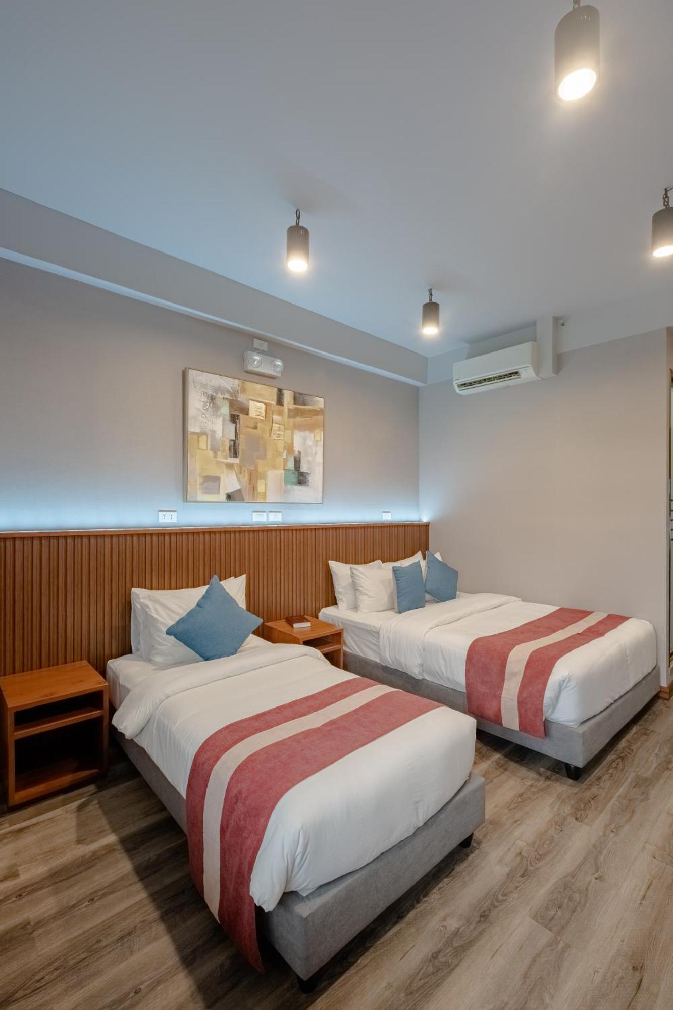 Kekehyu Business Hotel Valencia  Luaran gambar